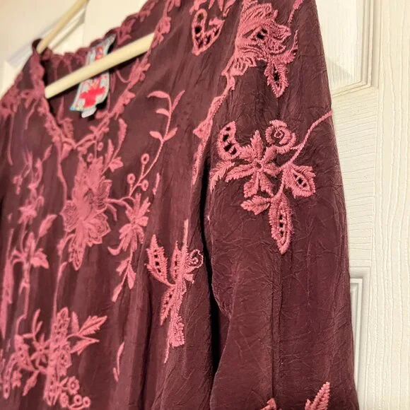 Johnny Was Burgundy Eyelet Tunic Size Small - Great Condition! - Picture 2 of 8